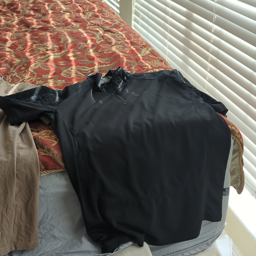 Men's polo - Tactical w pockets. Gently worn.